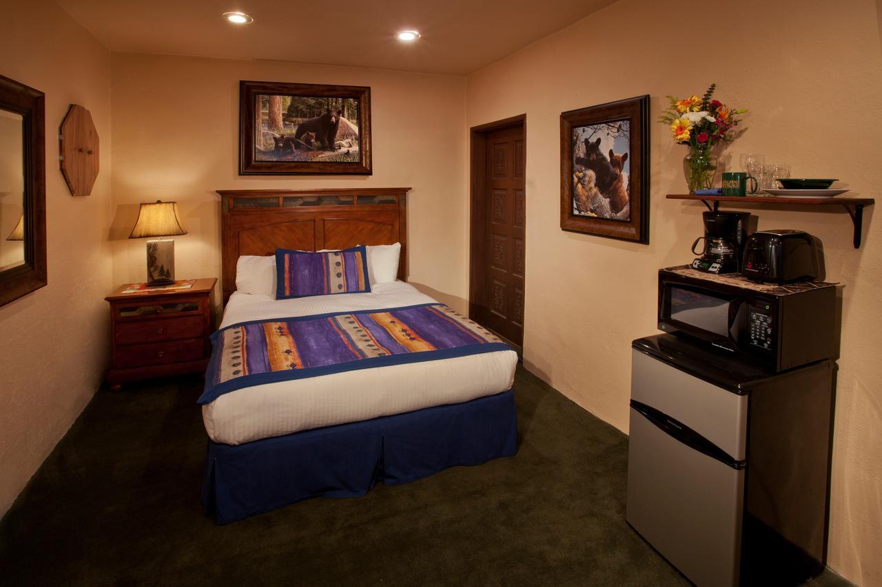 Cottam'S Lodge By Alpine Village Suites Taos Ski Valley Værelse billede